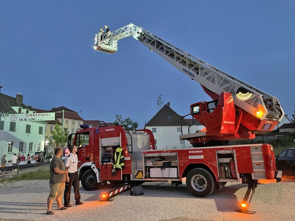 Feuerwehr mit Leiter